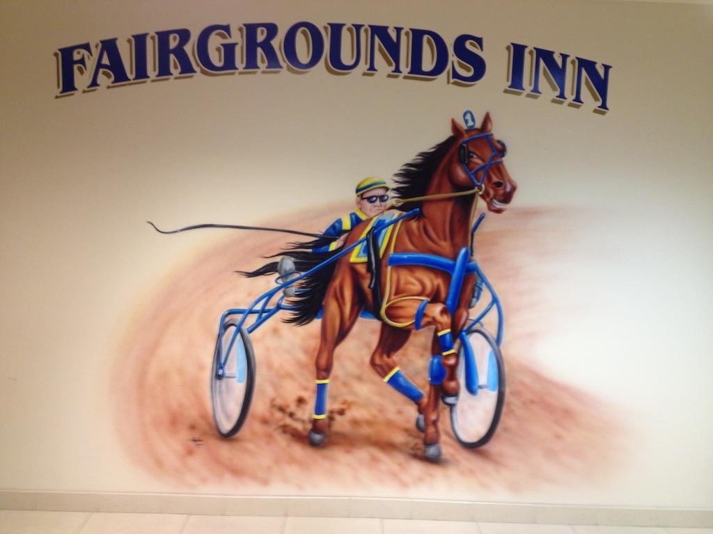 Fairgrounds Inn Du Quoin ภายนอก รูปภาพ